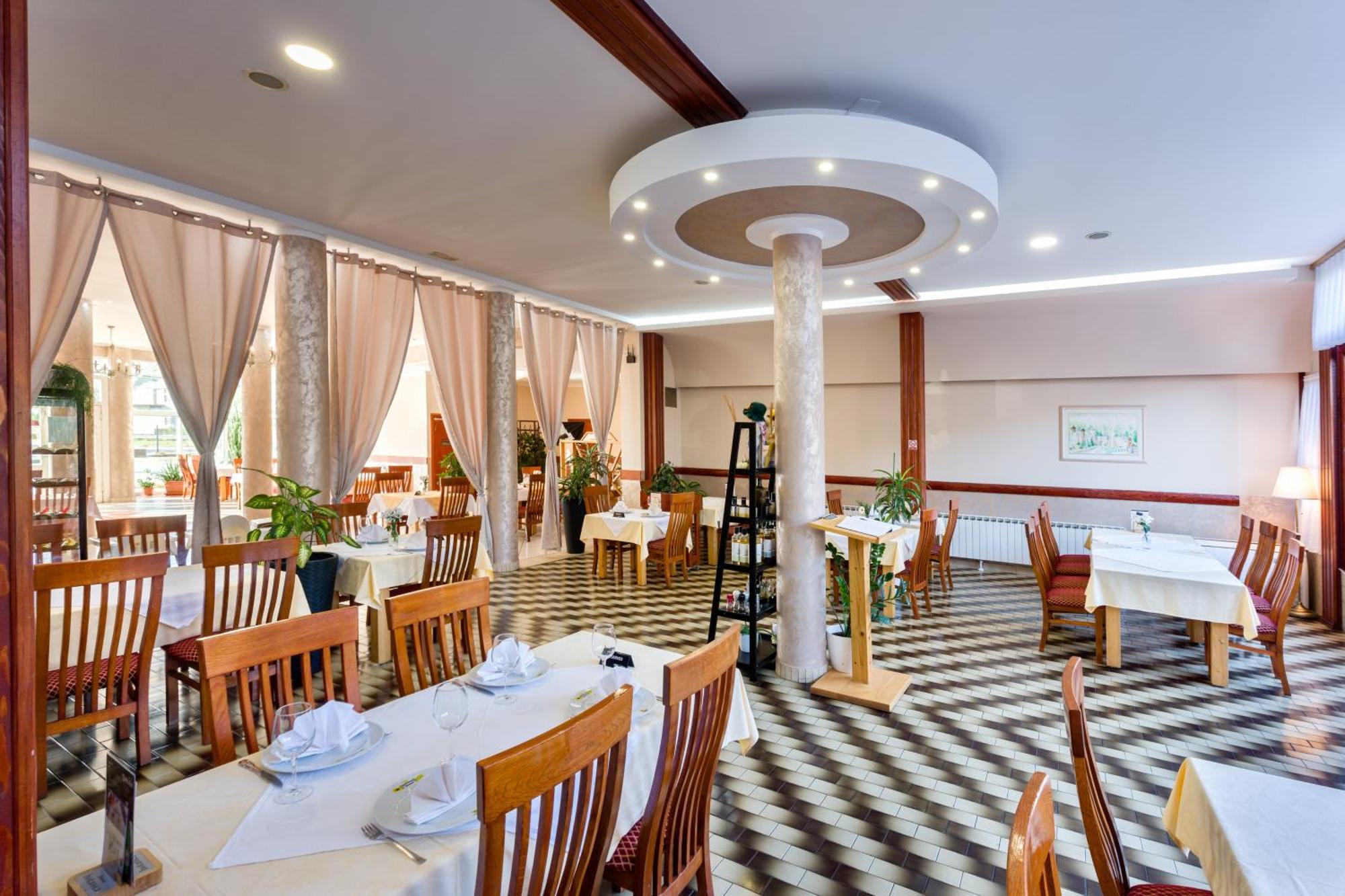 B&B Restoran Bosiljevo Exterior photo